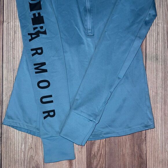 Women’s Under Armour XS Pullover - Picture 2 of 7